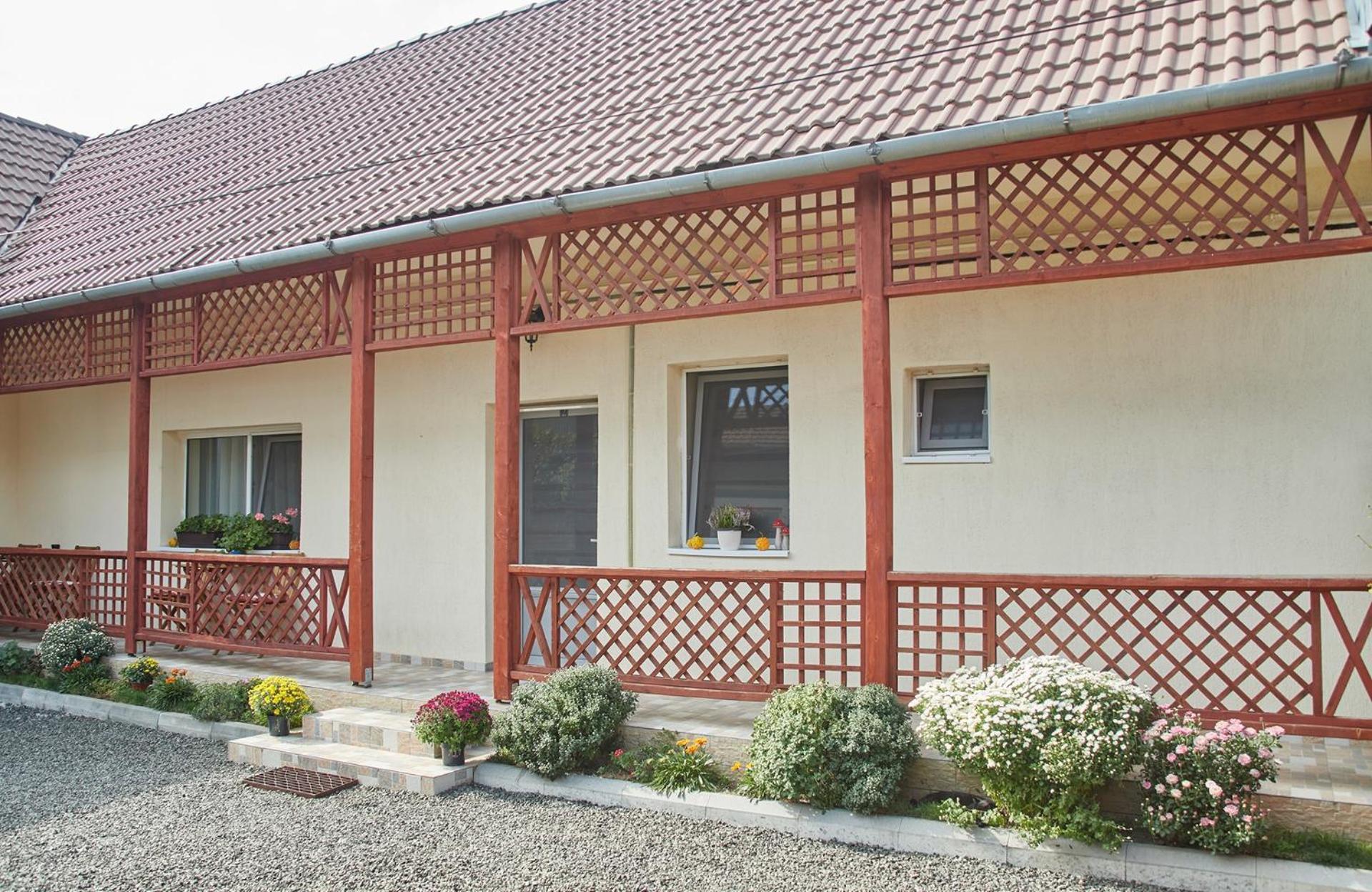 Confort House Plus Алба-Юлія Екстер'єр фото